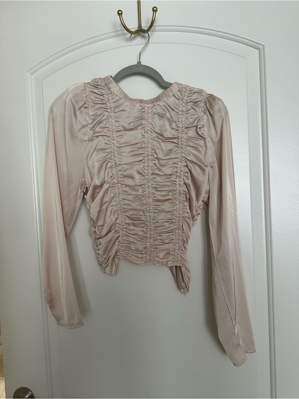 Women’s Ruched Long Sleeve Top
